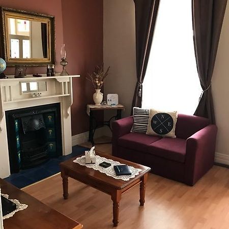 Jadan Cottages بروكن هيل المظهر الخارجي الصورة